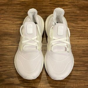 Adidas Ultraboost 22